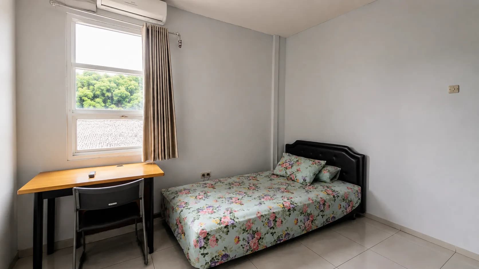 Kost Exclusive Cipaganti